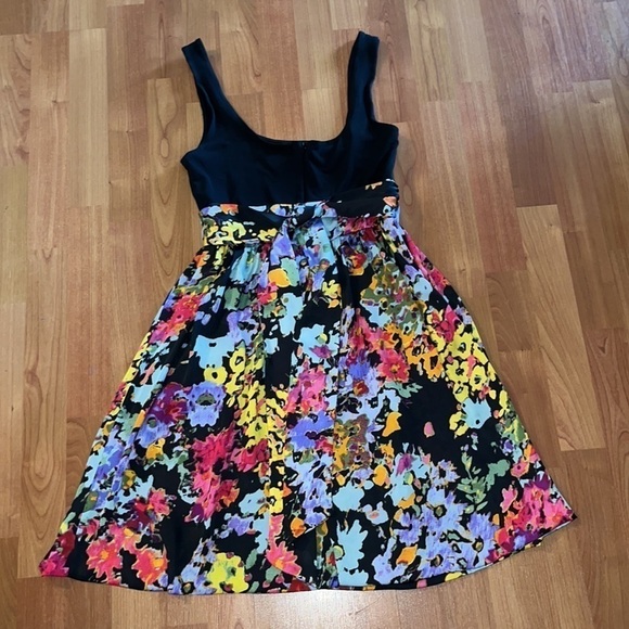 Maurices juniors sleeveless dress black top floral bottom size 3 - Picture 9 of 9